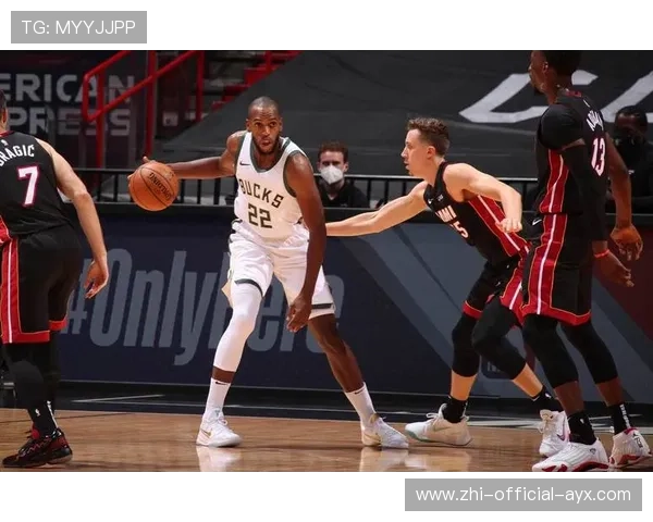 NBA雄鹿外线命中瞬间打停对手