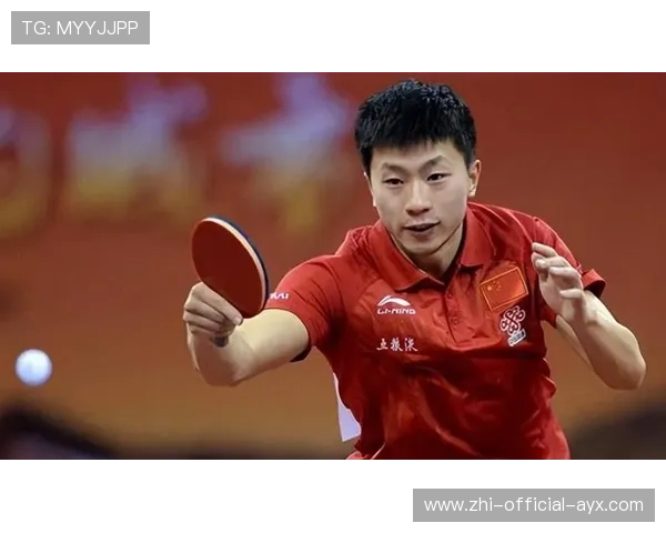 乒乓球马龙正手爆冲得分，依旧稳健